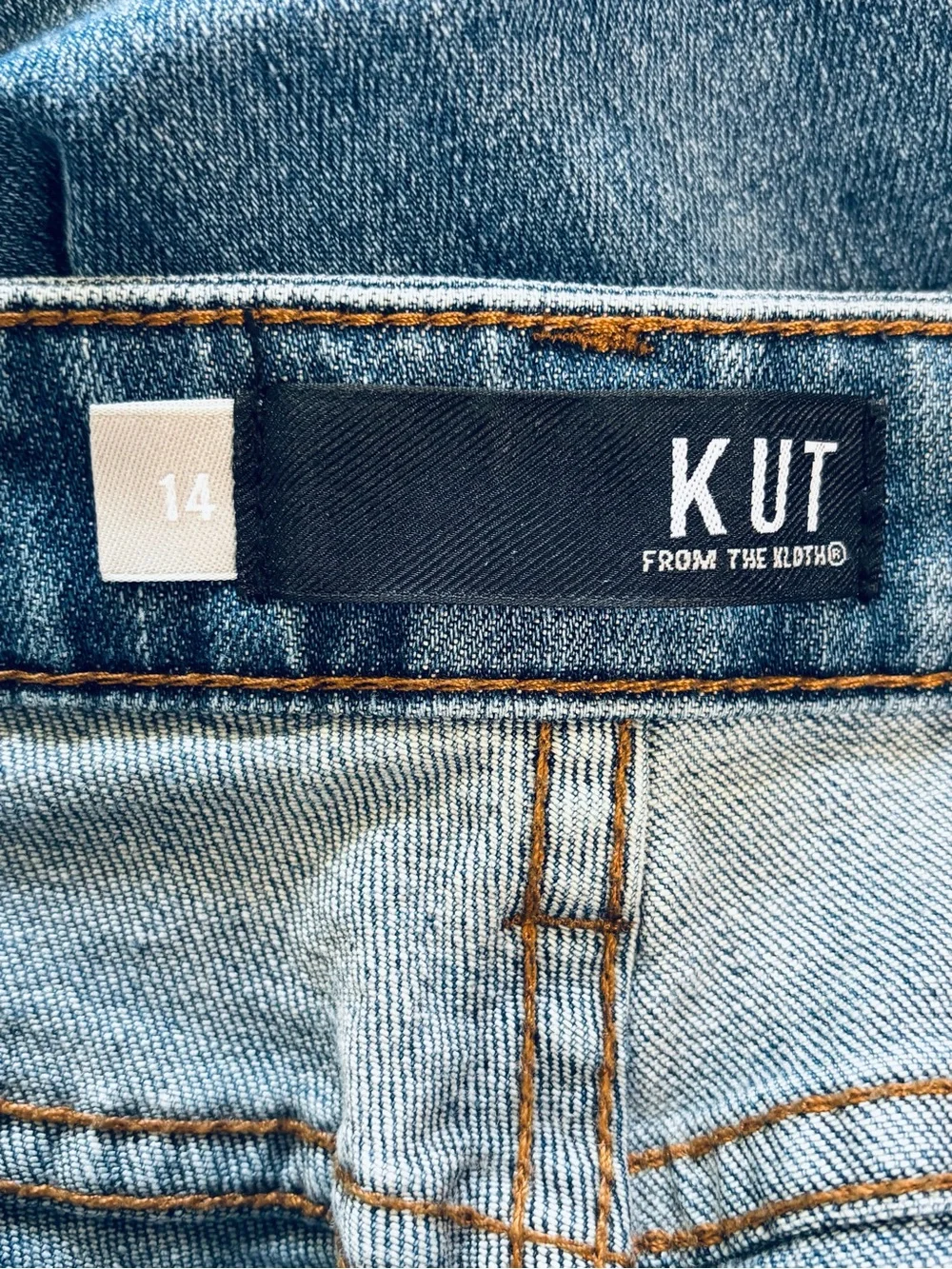 KUT from the Kloth Reese Ankle Straight Leg Jeans Size 14 Distressed Medium Wash - Picture 3 of 4